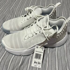 Adidas Trae Unlimited Basketball Shoes